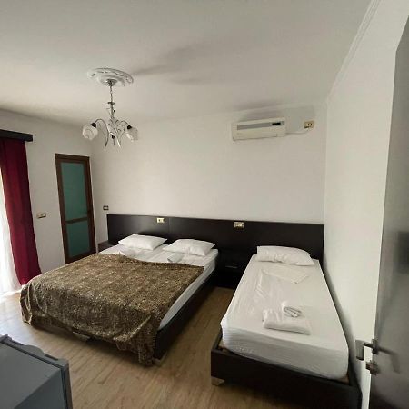 Centre Hotel Berat Esterno foto