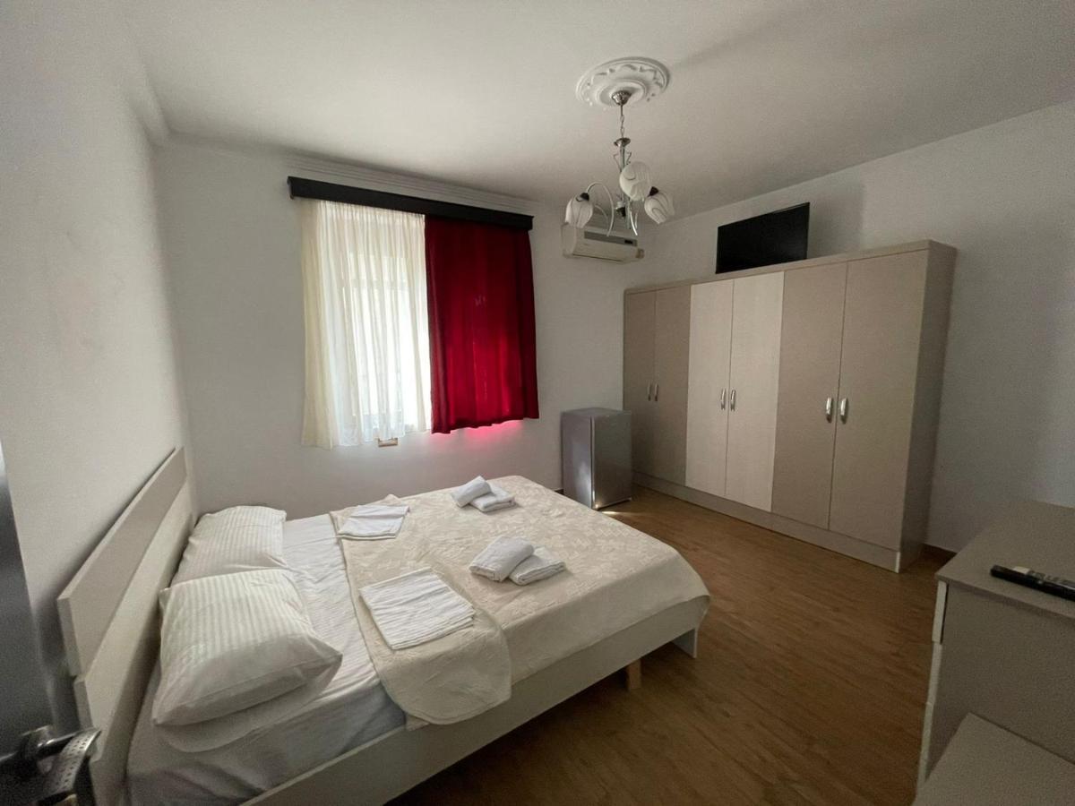Centre Hotel Berat Esterno foto