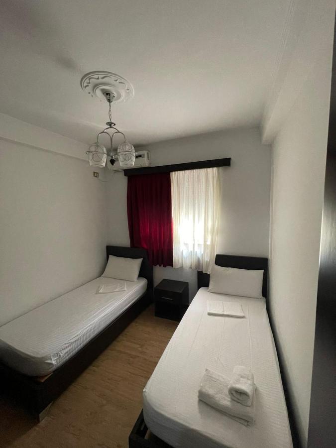 Centre Hotel Berat Esterno foto