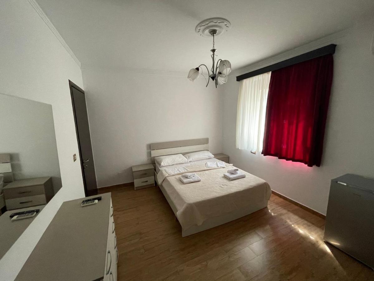 Centre Hotel Berat Esterno foto